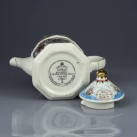 Коллекционный керамический чайник Елизавета Королева Англии Sadler Elizabeth I Queen of England