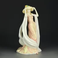 Винтажная фарфоровая статуэтка Англия Royal Doulton 4720 Spring Весна
