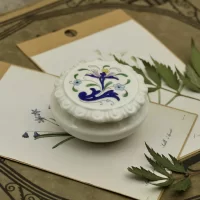 Винтажная фарфоровая шкатулка Coalport Pageant