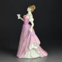 Винтажная фарфоровая статуэтка Дама с бокалом Англия Royal Doulton 4306 Congratulations To You