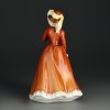 Винтажная фарфоровая статуэтка Дама с зонтиком Англия Royal Doulton 2705 Julia