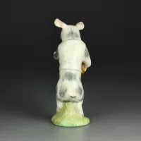 Винтажная фигурка Поросёнок с валторной Англия Beswick Свинка Benjamin