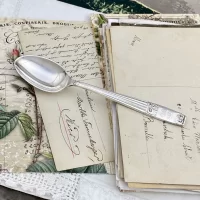 Винтажная английская ложка и кольцо для салфетки для ребёнка Детские приборы Крестильный набор Elkington Co 1956 год