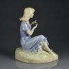 Винтажная фарфоровая статуэтка Дама с розами Англия Royal Doulton 3085 Summer Rose