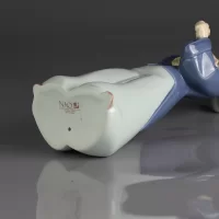 Винтажная фарфоровая статуэтка Испания Lladro NAO 1652 Courteous Clown Клоун с цветами