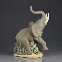 Винтажная фарфоровая статуэтка Испания Lladro NAO 2006 Elephant Слон Матовый