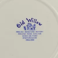 Винтажная тарелка Старая ива Шинуазри English Ironstone Pottery Old Blue Willow