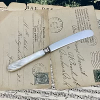 Антикварные ножи с перламутровой ручкой для масла сыра фруктов Yates Brothers 1917 год