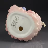 Винтажная английская фарфоровая статуэтка Дама в шляпке Диана Royal Doulton HN 3604 Diane