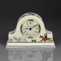 Винтажные фарфоровые часы со сценой псовой охоты Англия Веджвуд Wedgwood Hunting Scenes