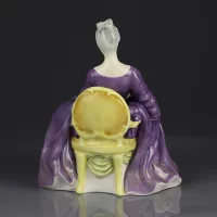 Винтажная фарфоровая статуэтка Шарлотта Дама с собачкой Англия Royal Doulton 2421 Charlotte