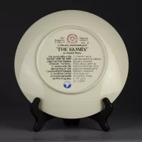 Тарелка винтажная фарфоровая настенная декоративная Утки Птицы Dominion Family Wings Upon Wind