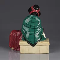 Винтажная фарфоровая статуэтка Бабушка Шелка и ленты Англия Royal Doulton Silks and Ribbons