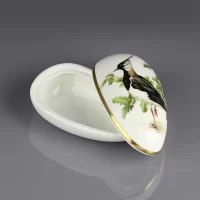Шкатулка винтажная фарфоровая в форме яйца Птица Чибис Англия Coalport British Birds Lapwing