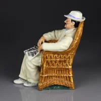 Винтажная фарфоровая статуэтка Англия Royal Doulton 2680 Taking Things Easy