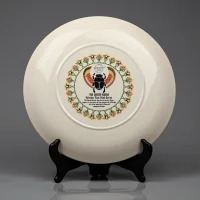 Тарелка винтажная декоративная Священный скарабей Календарь Англия Wedgwood Sacred Scarab Calendar Plate Ninth Series 1979