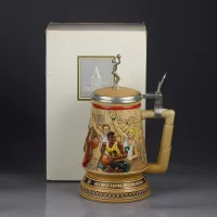 Винтажная керамическая кружка с крышкой Баскетбол Ceramarte Avon Century Basketball Stein