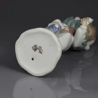 Винтажная фарфоровая статуэтка Пьеро с птицей и куклой Клоун Lladro NAO Bird in Hand
