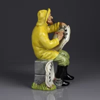 Винтажная фарфоровая статуэтка Англия Royal Doulton 2417 Boatman Лодочник Моряк