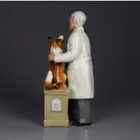 Винтажная фарфоровая статуэтка Англия Royal Doulton 2731 Thanks Doc Ветеринар с собакой