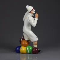 Винтажная фарфоровая статуэтка Клоун Джокер Англия Royal Doulton 2252 Joker
