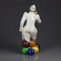Винтажная фарфоровая статуэтка Клоун Джокер Англия Royal Doulton 2252 Joker