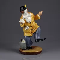 Винтажная фарфоровая статуэтка Клоун Англия Royal Doulton 2890 Clown