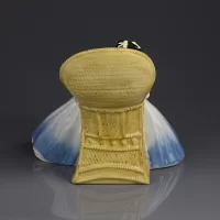 Винтажная английская фарфоровая статуэтка Дама в кресле со шляпкой Royal Doulton 3273 Annabel