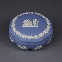 Винтажная английская шкатулка Голубой бисквит Веджвуд Wedgwood Blue Jasperware Group With Cage