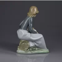 Винтажная фарфоровая статуэтка Девочка с кроликами Lladro 1026 Girl With Rabbits