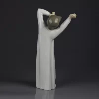 Винтажная фарфоровая статуэтка Мальчик зевает Пробуждение Lladro 4870 Boy Awaking