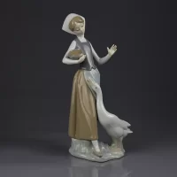Винтажная фарфоровая статуэтка Девушка с уткой Lladro 1052 Girl with Duck