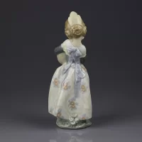 Винтажная фарфоровая статуэтка Девочка с апельсинами Lladro 4841 Valencian Girl