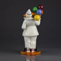 Винтажная фарфоровая статуэтка Клоун с воздушными шарами Balloon Clown Англия Royal Doulton HN2894