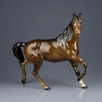 Винтажная фарфоровая статуэтка Лошадь Конь Англия Beswick 2688 Spirit Wind Horse