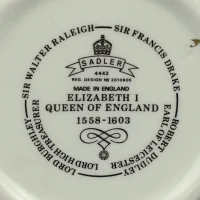 Коллекционный керамический чайник Елизавета Королева Англии Sadler Elizabeth I Queen of England