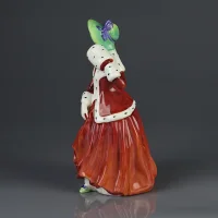 Винтажная фарфоровая статуэтка Рождественское утро Девушка Англия Royal Doulton HN1992 Christmas Morn