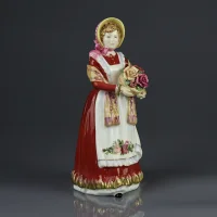 Винтажная фарфоровая статуэтка Девушка с корзиной роз Англия Royal Doulton HN3692 Old Country Roses
