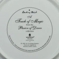 Винтажная коллекционная фарфоровая тарелка Балерина Англия Wedgwood Touch of Magic Passion of Dance