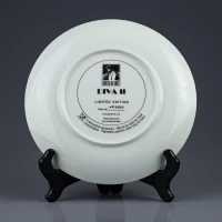Тарелка винтажная фарфоровая декоративная Дама в наряде ар-деко Эрте Franklin Mint House of Erte Diva II