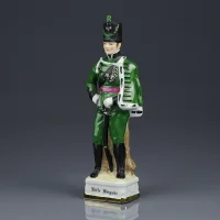 Винтажная фарфоровая статуэтка военнослужащего стрелковой бригады Rifle Brigade
