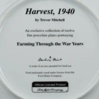 Тарелка винтажная фарфоровая декоративная Трактор Форд Самолёт Danbury Mint Harvest 1940 Farming Through the War Years