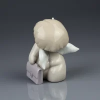 Винтажная фарфоровая статуэтка Ангелок в галстуке с портфелем NAO Off to a new job Cheeky Cherub