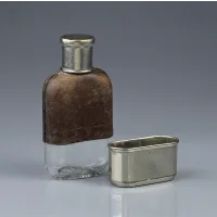 Винтажная английская фляжка с кожаной отделкой и стеклянной внутренней колбой