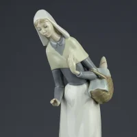 Винтажная фарфоровая статуэтка Пастушка с собачкой Lladro 1034 Shepherdess with Dog