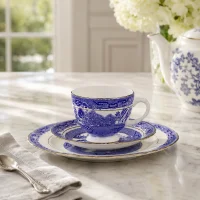Винтажное фарфоровое чайное трио в стиле шинуазри Голубая ива Англия Delphine Pottery Blue Willow