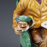 Винтажная английская фарфоровая статуэтка Коллекционер Royal Doulton HN 2945 Pride and Joy