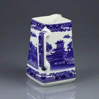 Винтажный английский керамический кувшин в стиле шинуазри Wade Ceramics для Ringtons по образцу Maling
