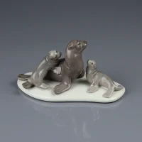 Винтажная фарфоровая статуэтка Семья тюленей Морские котики Lladro Mini Seal Family