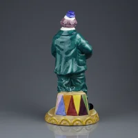 Винтажная английская фарфоровая статуэтка Клоун Royal Doulton HN3275 Will He, Won't He?
